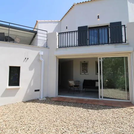 Dolce Pour 8 Personnes Avec Piscine Privee A Villa