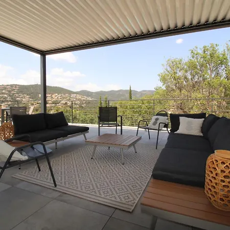 Dolce Pour 8 Personnes Avec Piscine Privee A Villa La Londe-les-Maures